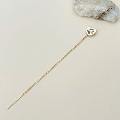 orecchino saliscendi minimal con cuore inciso e catena in argento bagnato in oro giallo