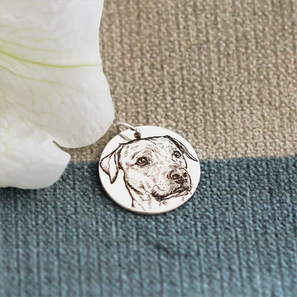 ciondolo personalizzato in oro 18K con ritratto animale. Oro bianco inciso